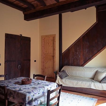 La Casa Del Castellano Hotel Cinzano Kültér fotó