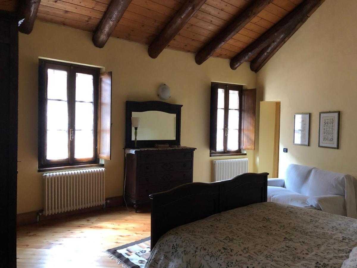 La Casa Del Castellano Hotel Cinzano Kültér fotó