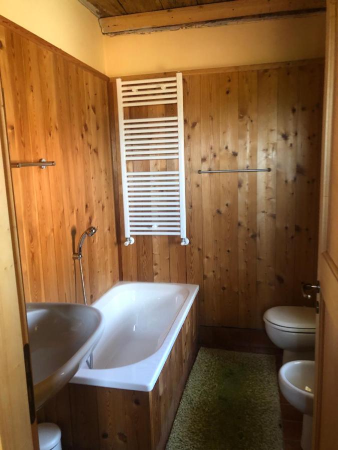 La Casa Del Castellano Hotel Cinzano Kültér fotó