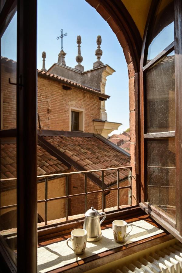 La Casa Del Castellano Hotel Cinzano Kültér fotó